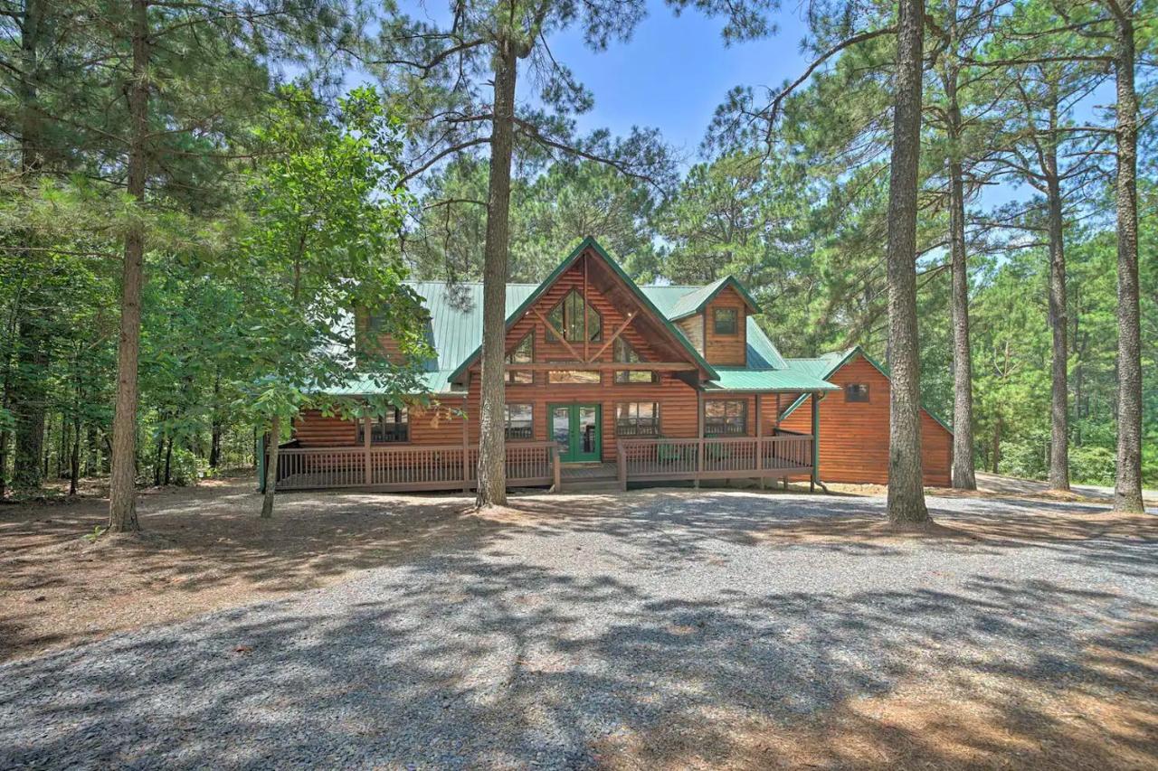The Eastwood Spacious Retreat With 4 King En-Suites - Hot Tub - Pet-Friendly - Cozy Fire Pit - Prime Location - Multi-Family 브로큰보우 외부 사진