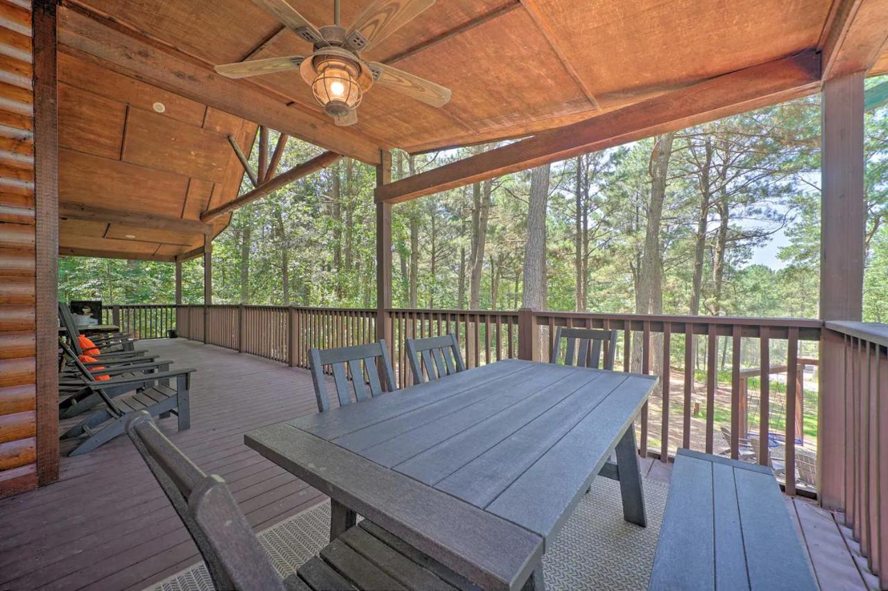 The Eastwood Spacious Retreat With 4 King En-Suites - Hot Tub - Pet-Friendly - Cozy Fire Pit - Prime Location - Multi-Family 브로큰보우 외부 사진